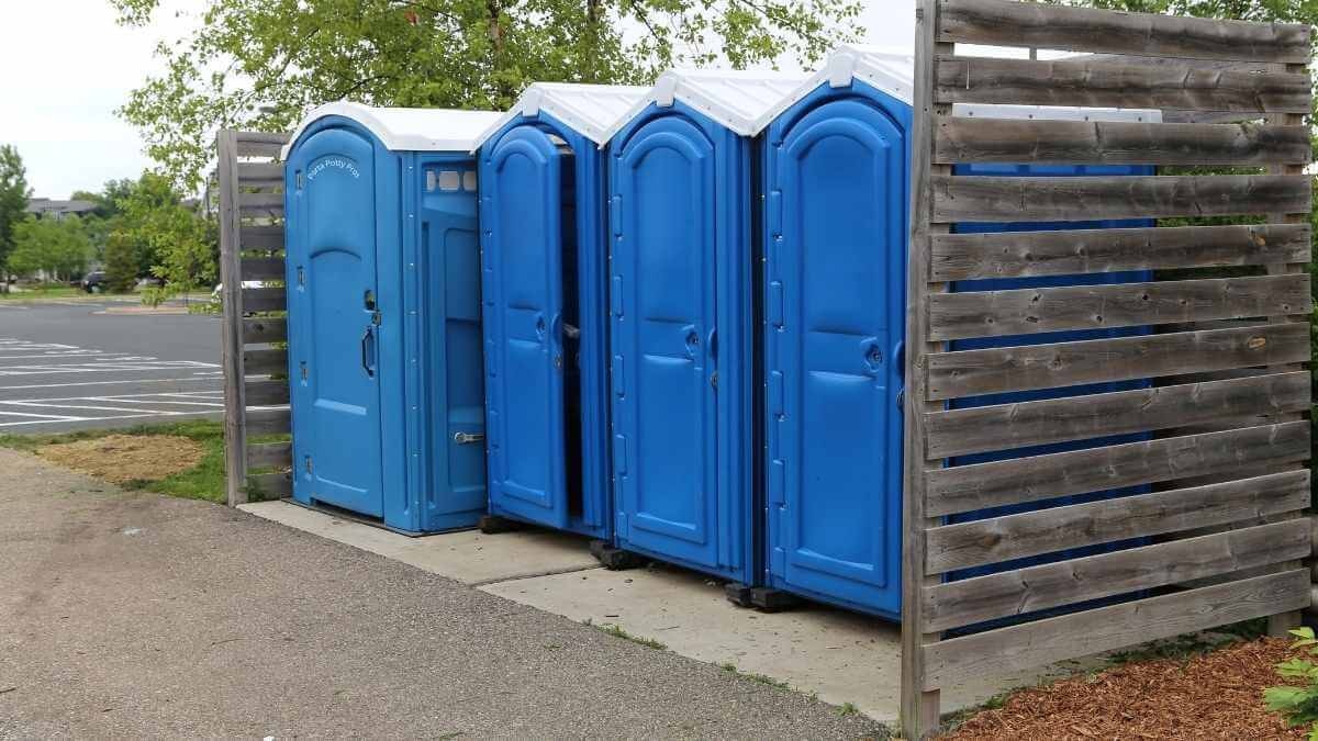 Porta Potty Rental Pros - Affordable Porta Potty Solutions in Fountaintown, IN, 46130